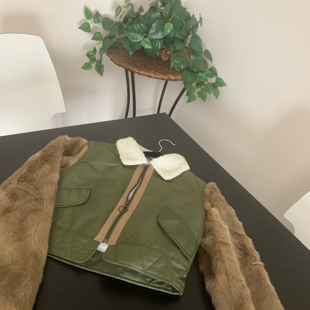 Trendy cropped jacket